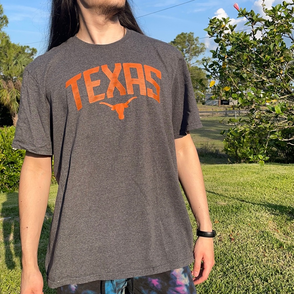 University of Texas school Tee shirt